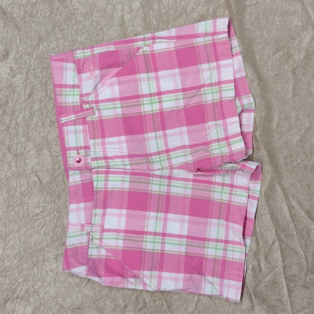 Plaid pink shorts